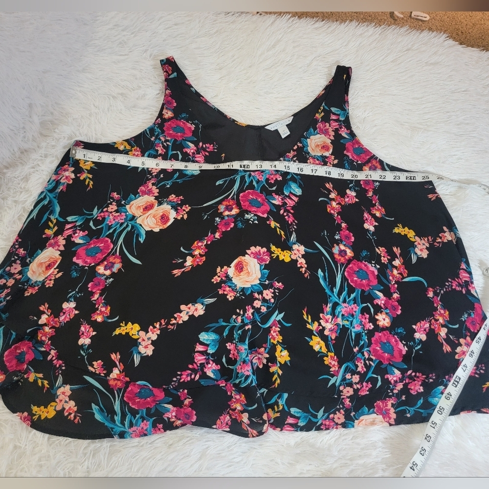 Sweet Heart V Neck Blouse Floral Layered Sleeveless Blouse - Black and Pink XL - Picture 10 of 14